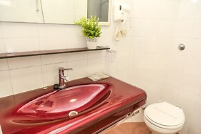 Athena Hotel