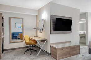 Holiday Inn Express & Suites Gahanna/Columbus Airport by IHG