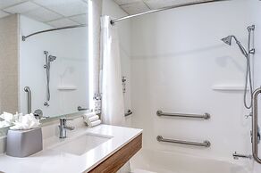 Holiday Inn Express & Suites Gahanna/Columbus Airport by IHG