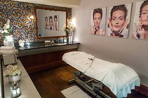 Regent Warsaw Hotel