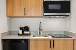 Hampton Inn & Suites by Hilton Langley-Surrey