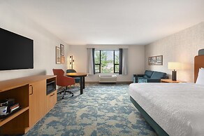 Hampton Inn & Suites by Hilton Langley-Surrey