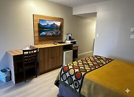 Quesnel Inn