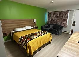 Quesnel Inn