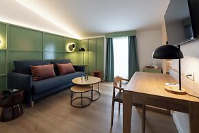 Intelier Rosa Hotel by Intelier Hotels & Suites