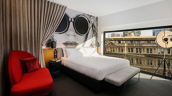 Hotel Indigo Melbourne on Flinders by IHG