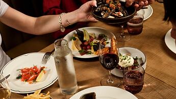 Hotel Indigo Melbourne on Flinders by IHG