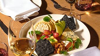 Hotel Indigo Melbourne on Flinders by IHG