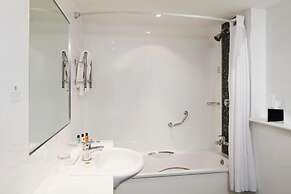Clayton Hotel Belfast City