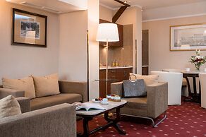 Booking Hotel & Spa