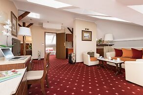 Booking Hotel & Spa