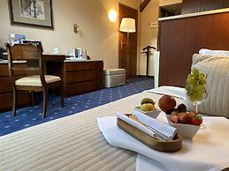 Booking Hotel & Spa