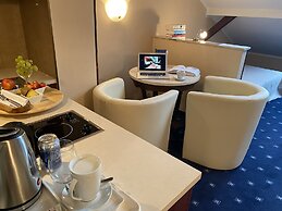 Booking Hotel & Spa