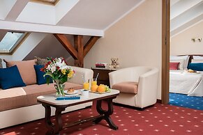 Booking Hotel & Spa