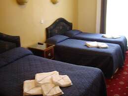 Rose Court Hotel