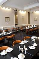 Rose Court Hotel