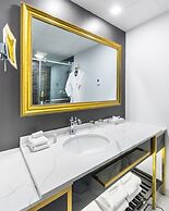 Hotel Clarendon