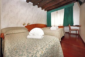 Hotel Corot