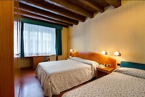 Hotel Corot