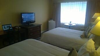 Pacific Inn