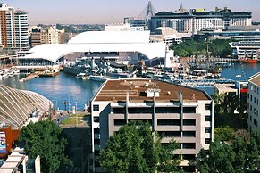 Metro Apartments on Darling Harbour - Sydney