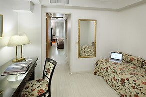 Dolmen Hotel