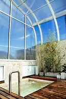 Dolmen Hotel
