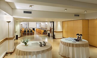 Dolmen Hotel