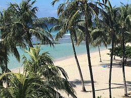 Coconut Court Beach Hotel