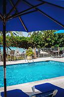 Coconut Court Beach Hotel