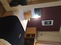 Axis Hotel