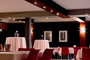 Axis Hotel