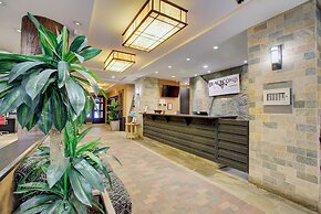 Blackcomb Lodge