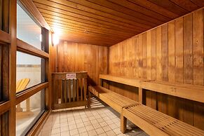 Blackcomb Lodge