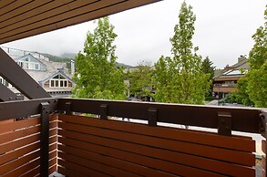 Blackcomb Lodge