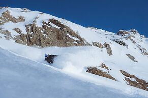 Blackcomb Lodge
