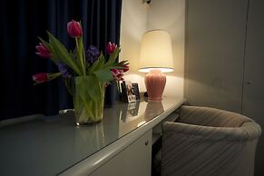 Club Hotel