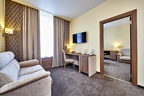 Rossiya Hotel