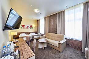 Rossiya Hotel