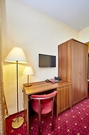 Rossiya Hotel