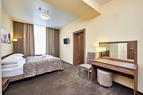 Rossiya Hotel