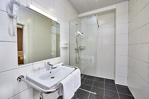 Rossiya Hotel