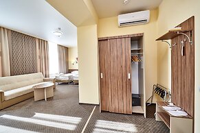 Rossiya Hotel