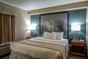 Super 8 by Wyndham Dauphin