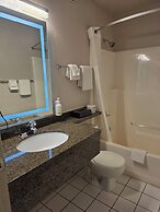 Super 8 by Wyndham Swift Current