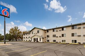 Motel 6 Albert Lea, MN