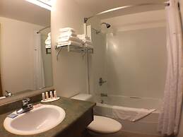 Super 8 by Wyndham Kenora