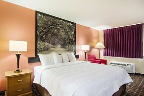 Americas Best Value Inn Darien