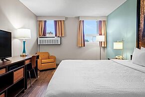 Super 8 by Wyndham Thunder Bay