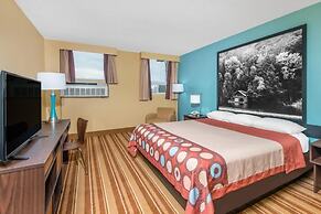 Super 8 by Wyndham Thunder Bay